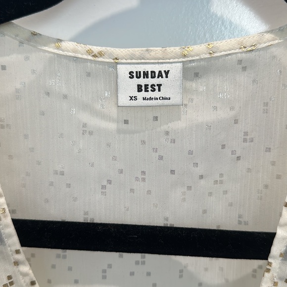 Sundays Best long sleeve top - Picture 5 of 6